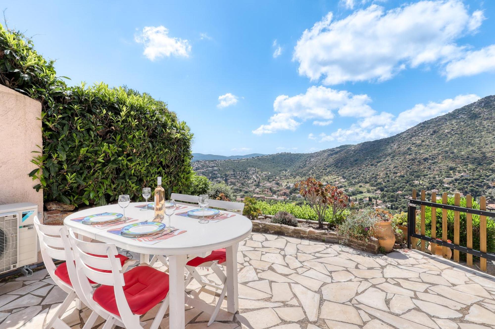 Exceptional View In Saint-Clair For 4 People Daire Le Lavandou Dış mekan fotoğraf